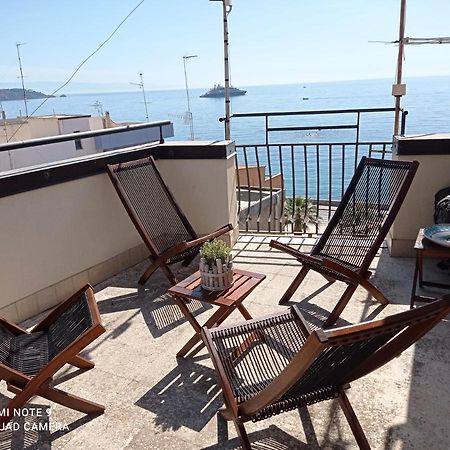 Lolita Holidays Giardini Naxos Eksteriør billede