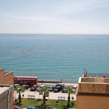 Lolita Holidays Giardini Naxos Eksteriør billede