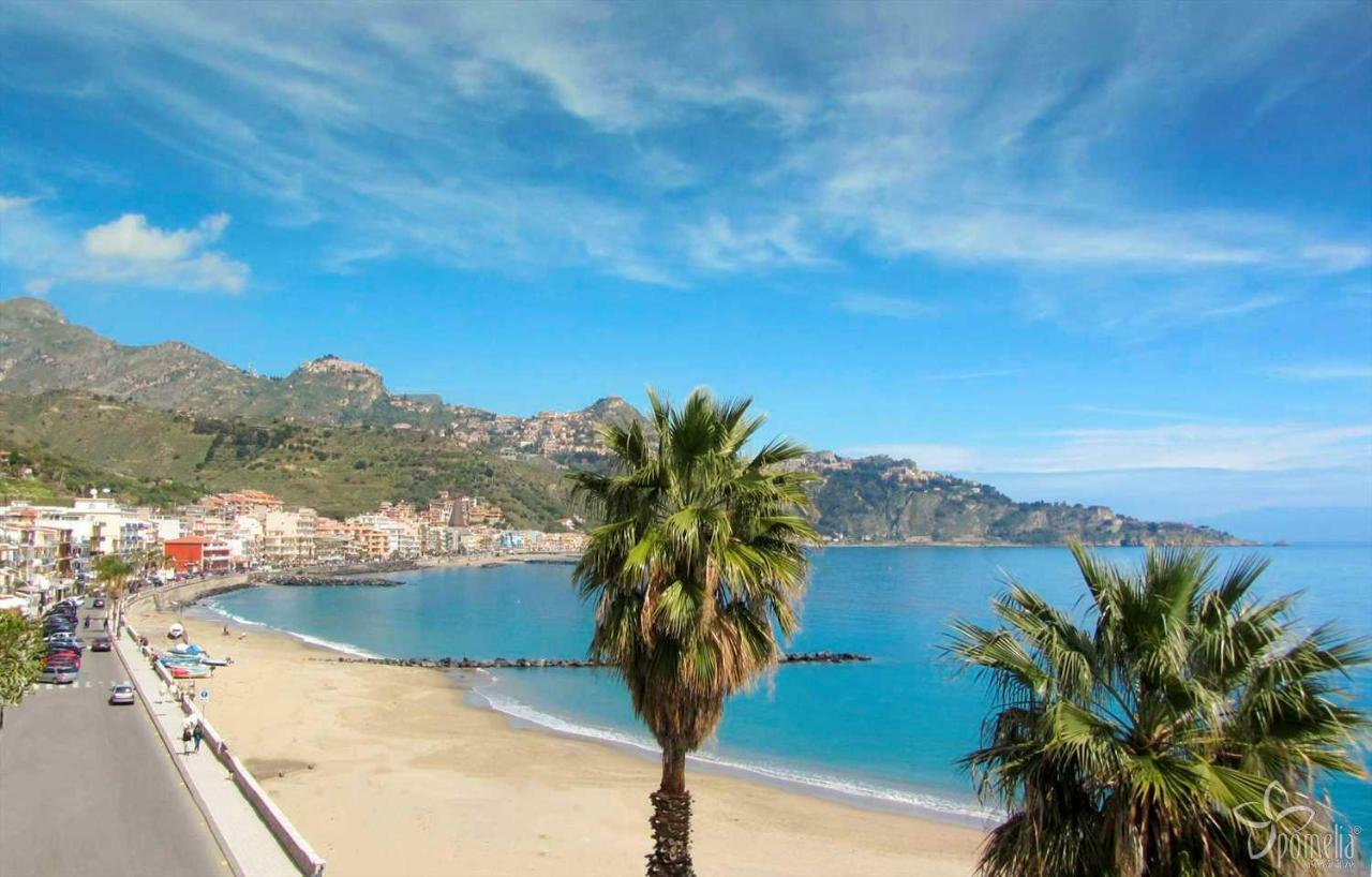 Lolita Holidays Giardini Naxos Eksteriør billede